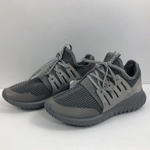 adidas tubular radial runner